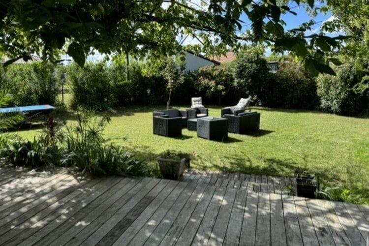 Holiday Home With Indoor Pool, Le Porge Exterior photo